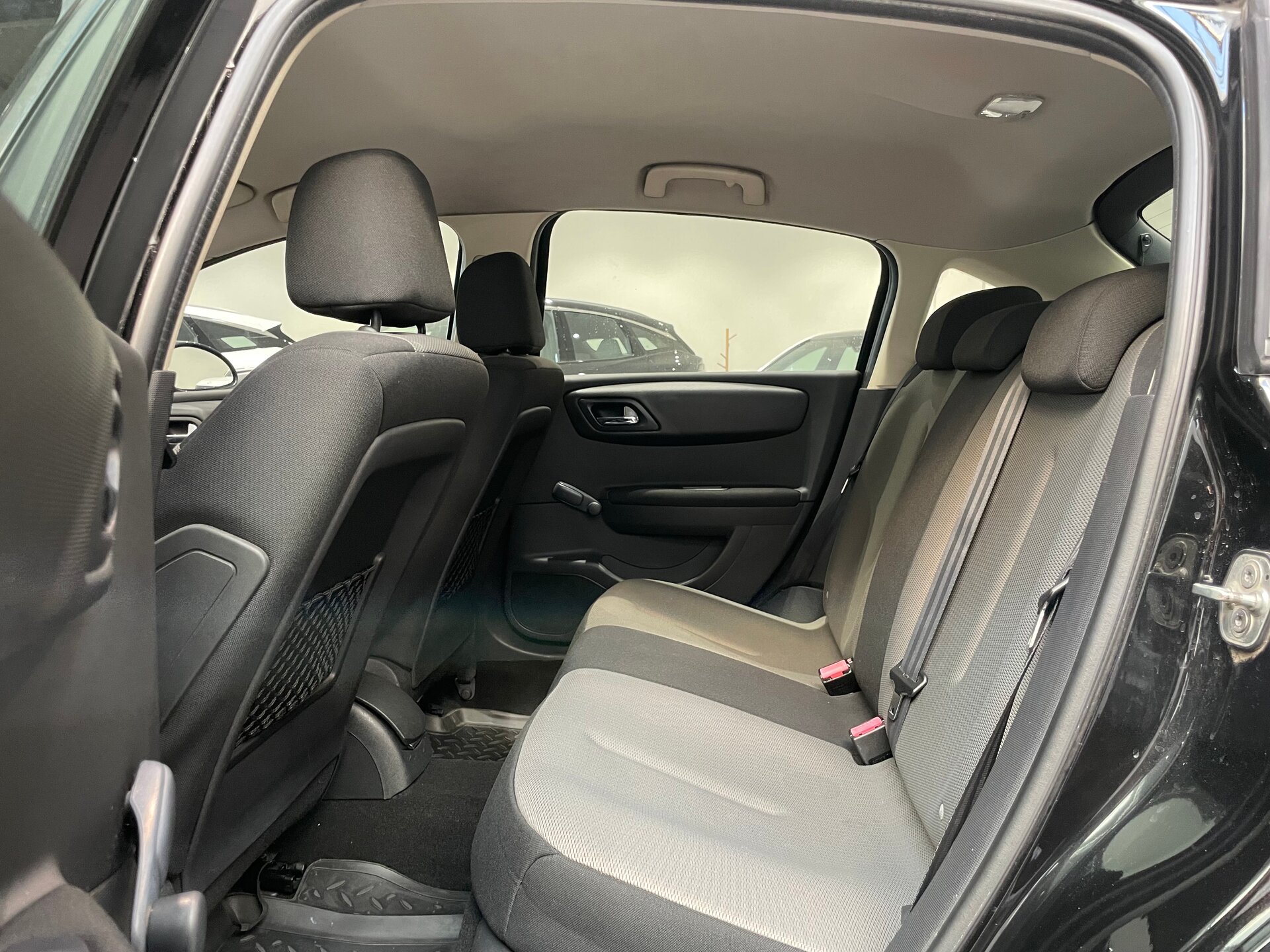 Автомобиль Citroen C4 1.6 MT (109 л.с.) - 9