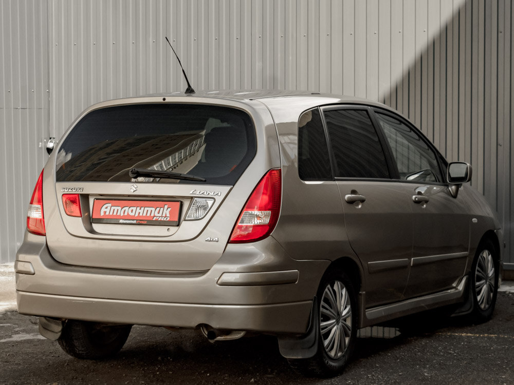 Купить Suzuki Liana 1.6 MT (106 л.с.) 4WD, 2004 в Екатеренбурге