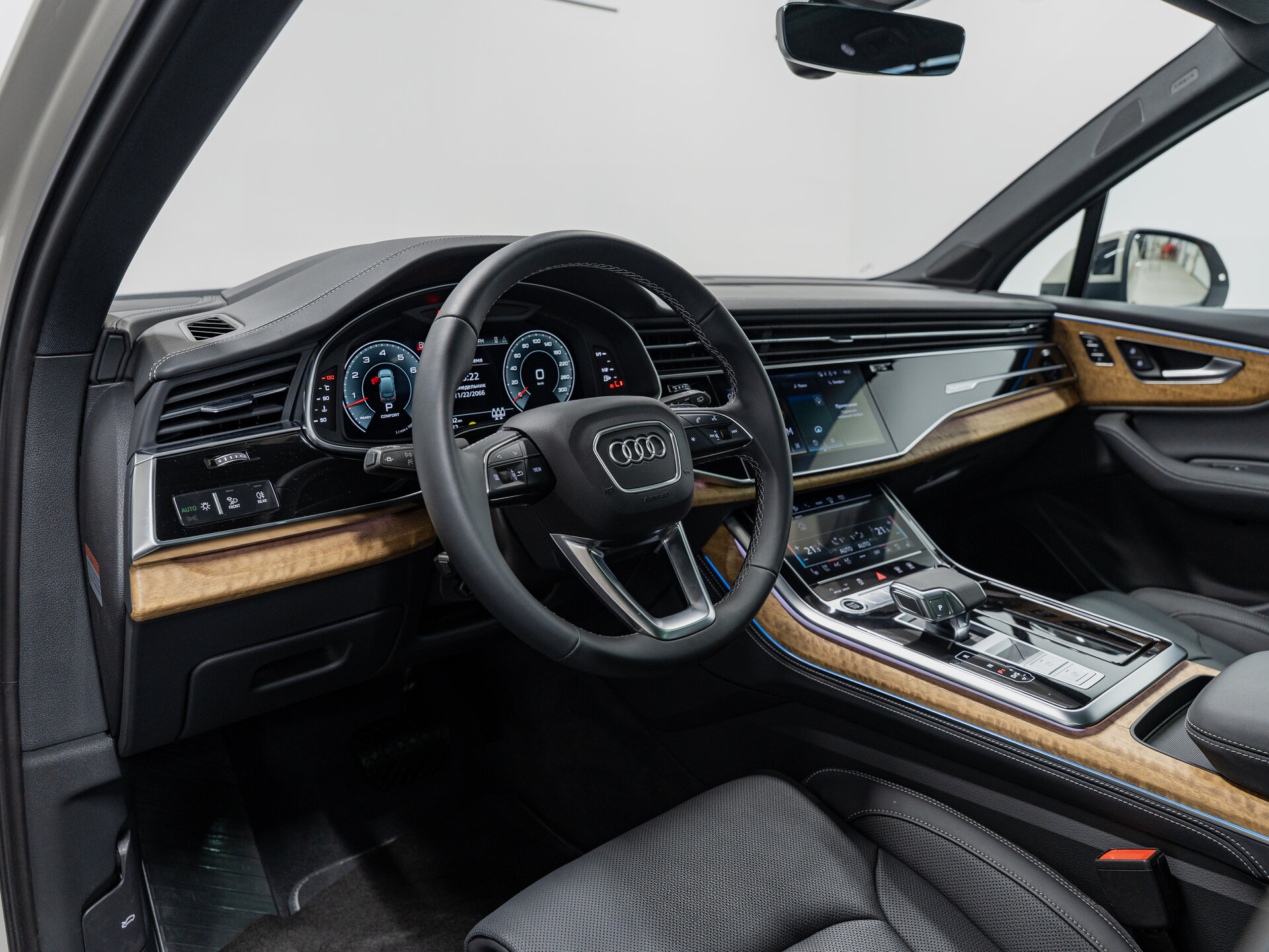 Автомобиль Audi Q7 55 TFSI 3.0 AT (340 л.с.) 4WD - 12