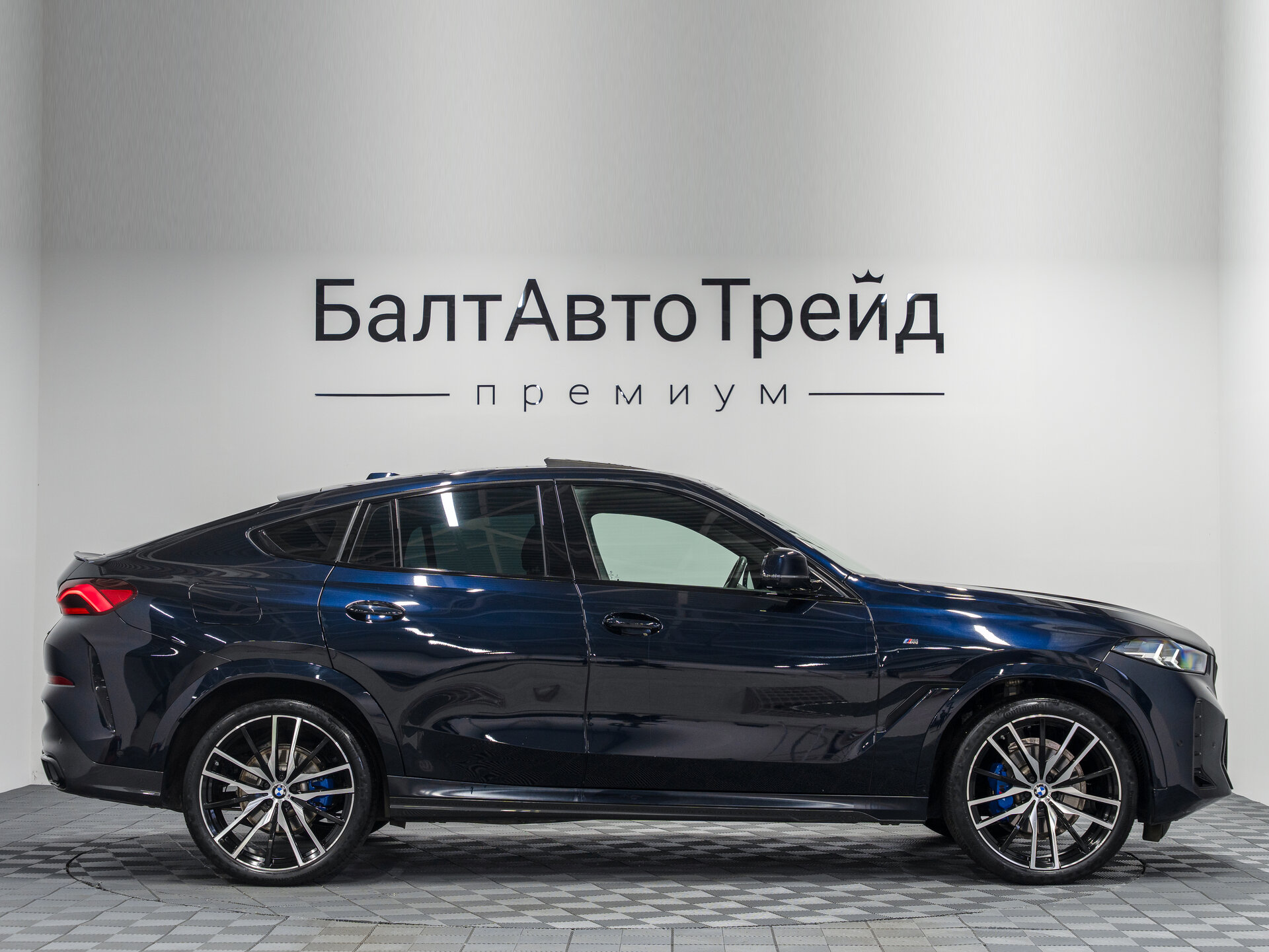 Автомобиль BMW X6 30i 2.0 AT (258 л.с.) 4WD - 6