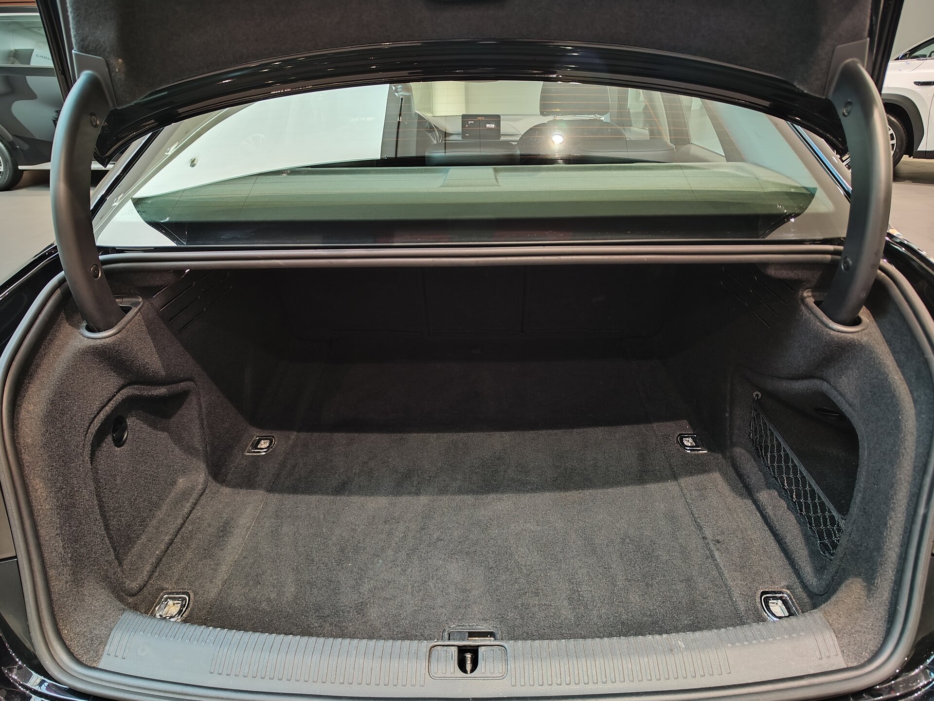 Автомобиль Audi A4 1.4 AMT (150 л.с.) - 10