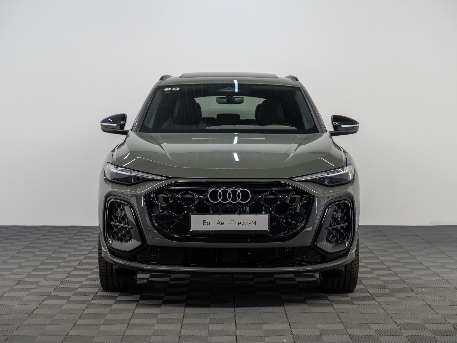 Автомобиль Audi Q5 L 2.0 AMT (272 л.с.) 4WD - 2