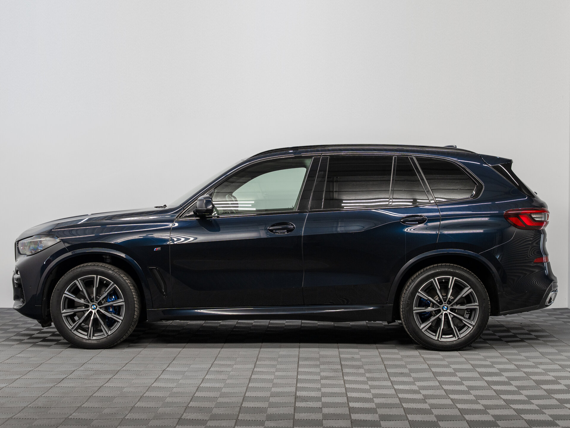 Автомобиль BMW X5 30d 3.0d AT (249 л.с.) 4WD - 8