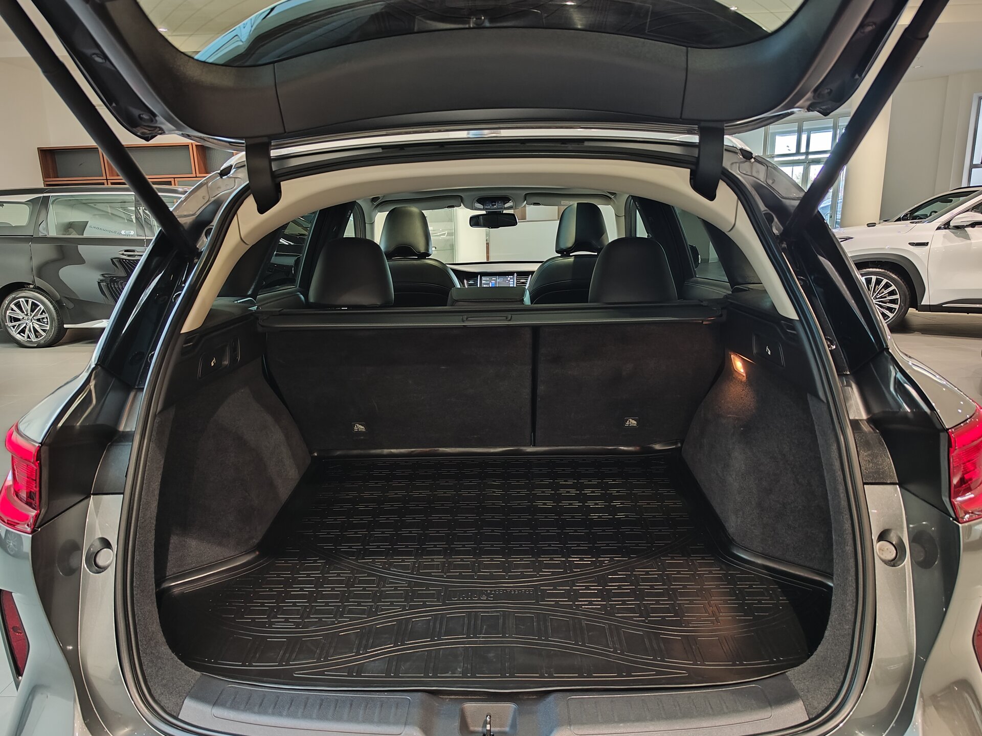 Автомобиль Infiniti QX50 2.0 CVT (249 л.с.) 4WD - 11