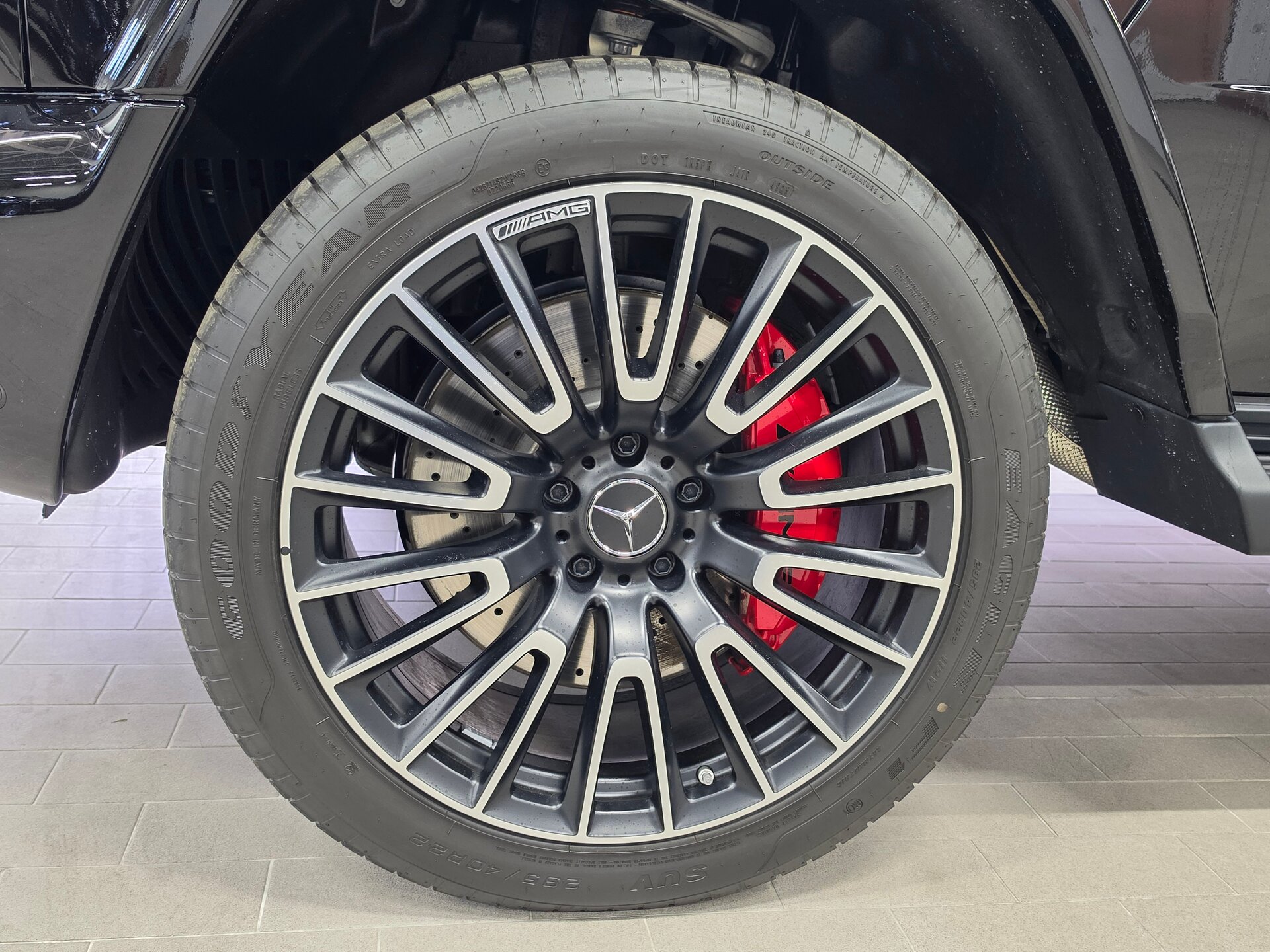 Автомобиль Mercedes-Benz G-Класс AMG 63 AMG 4.0 AT (585 л.с.) 4WD - 12