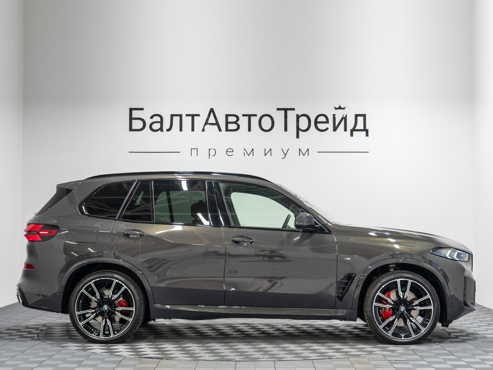 Автомобиль BMW X5 30d 3.0d AT (286 л.с.) 4WD - 6