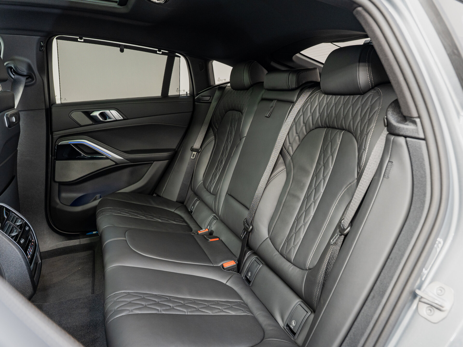 Автомобиль BMW X6 40i 3.0 AT (381 л.с.) 4WD - 18