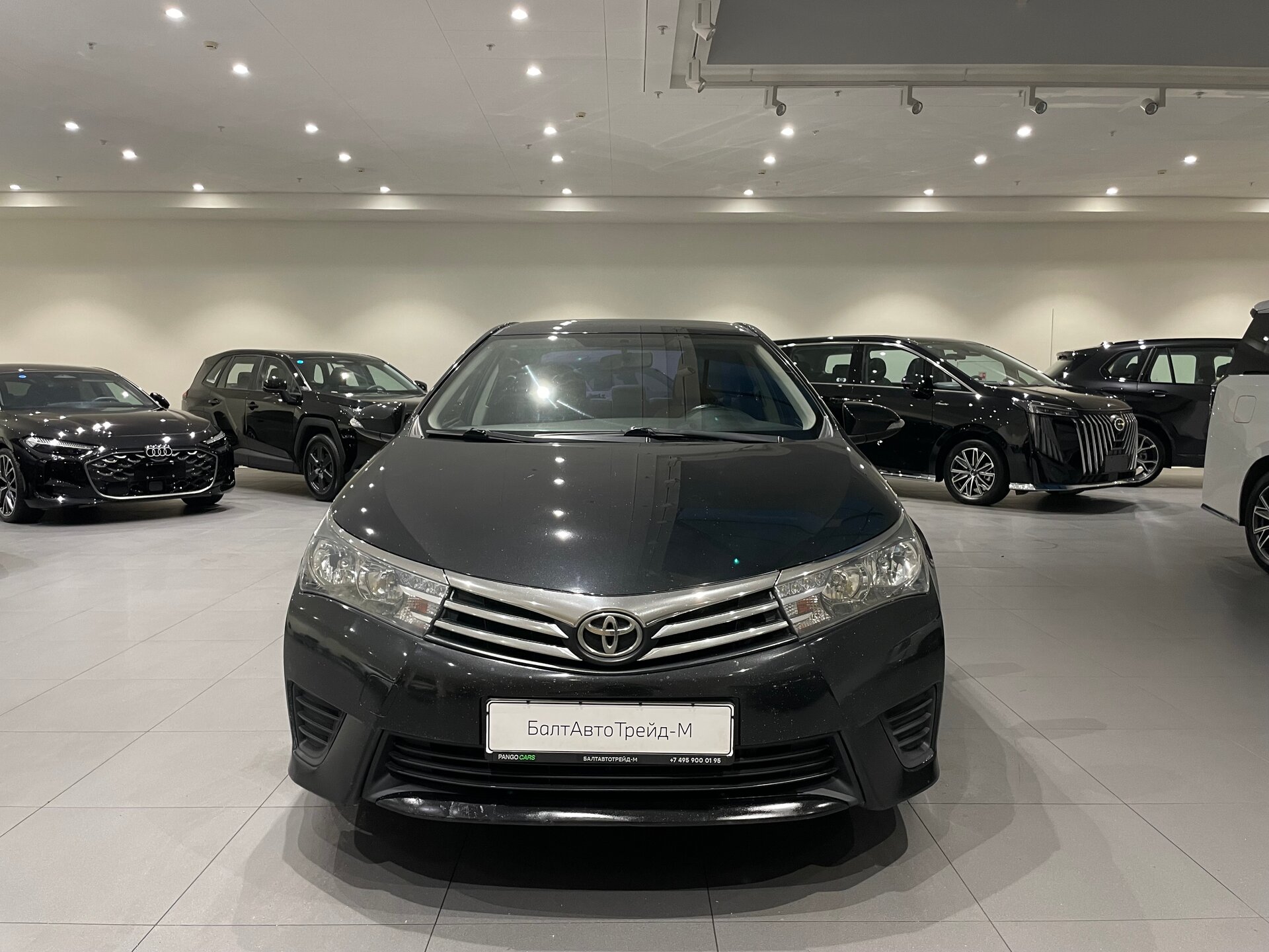 Автомобиль Toyota Corolla 1.6 CVT (122 л.с.) - 2