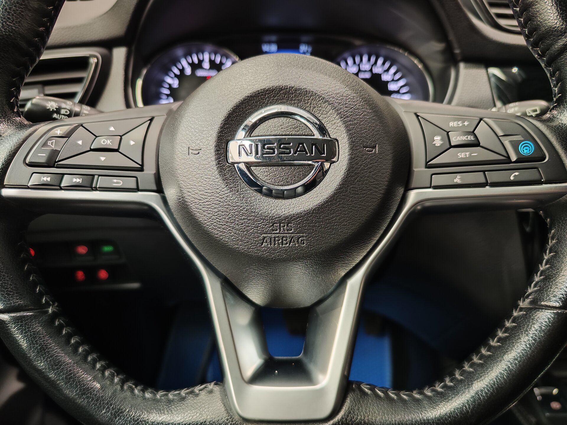 Автомобиль Nissan Qashqai 2.0 CVT (144 л.с.) 4WD - 19