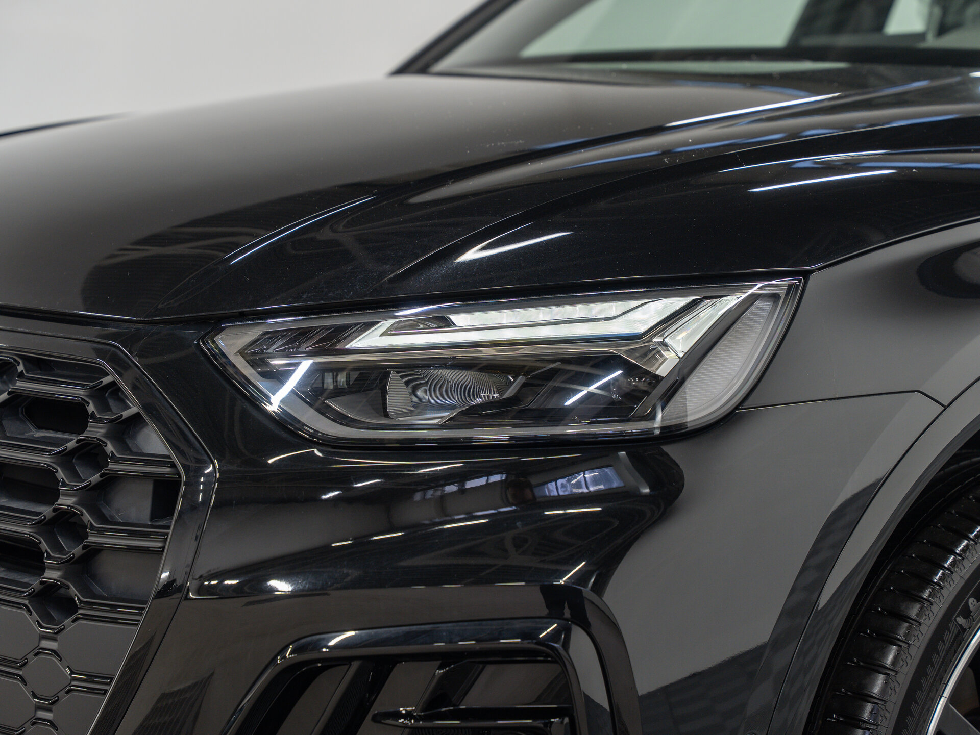 Автомобиль Audi Q5 L 45 TFSI 2.0 AMT (245 л.с.) 4WD - 2