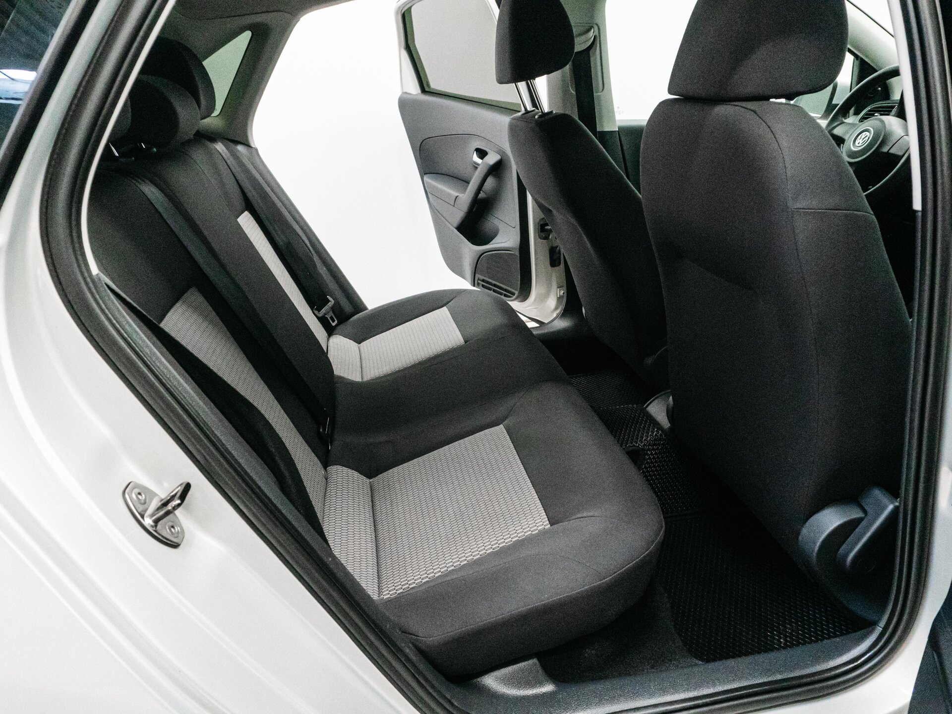 Volkswagen Polo 2010 23