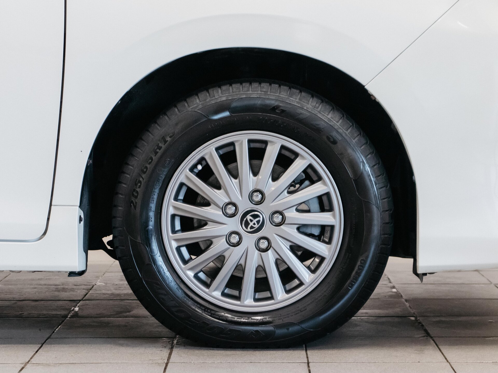Toyota Esquire 2016 31
