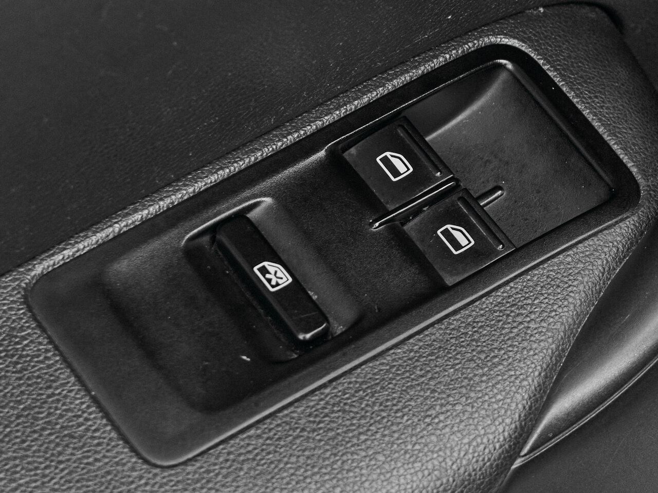 Купить Volkswagen Polo 1.6 AT (110 л.с.), 2016 в Екатеренбурге