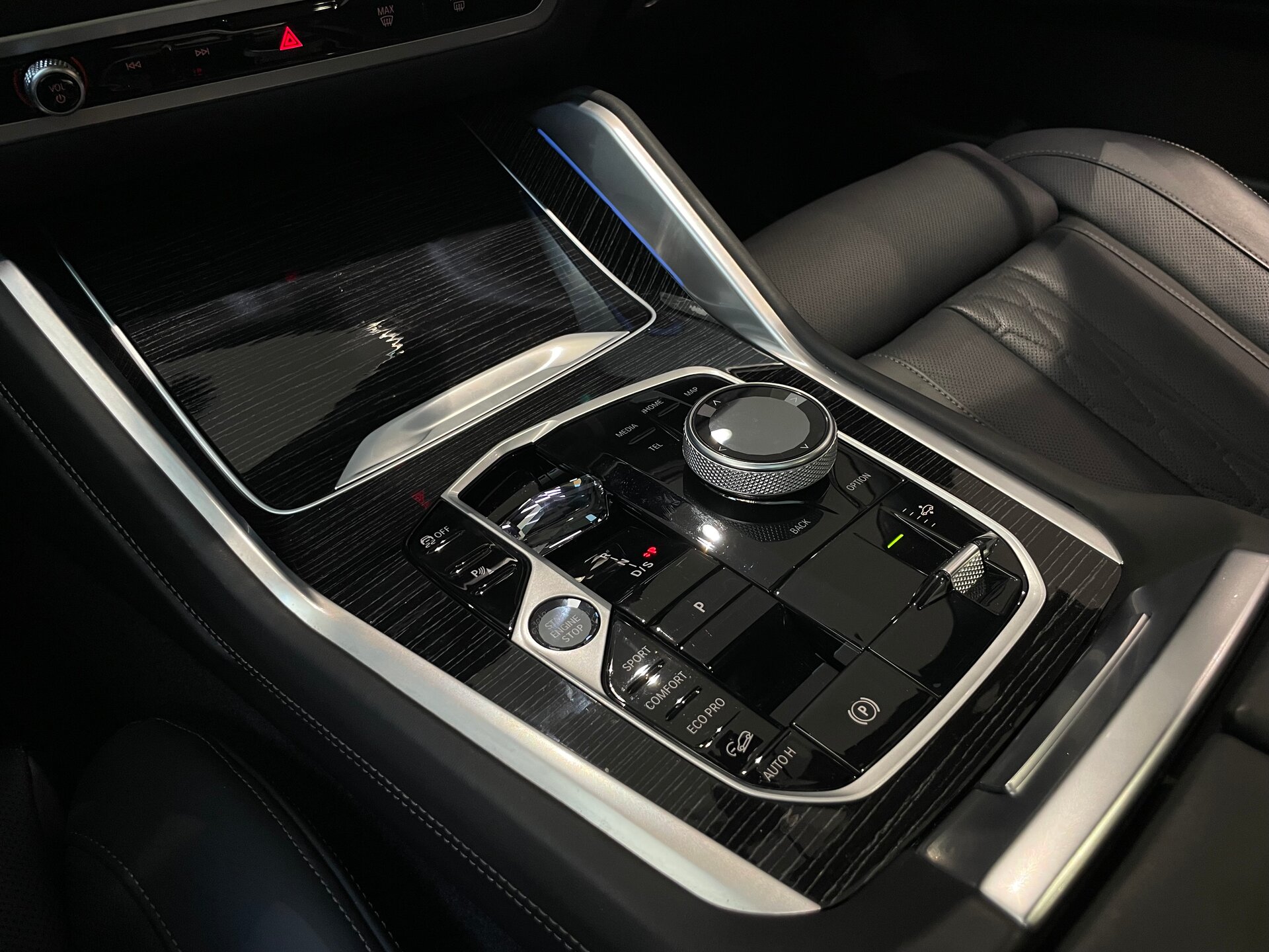 Автомобиль BMW X6 40i 3.0 AT (381 л.с.) 4WD - 17