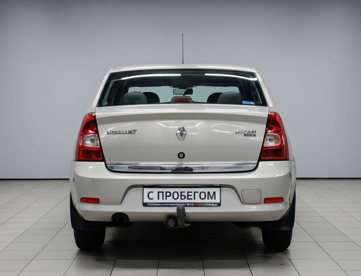 Renault Logan 2010 5