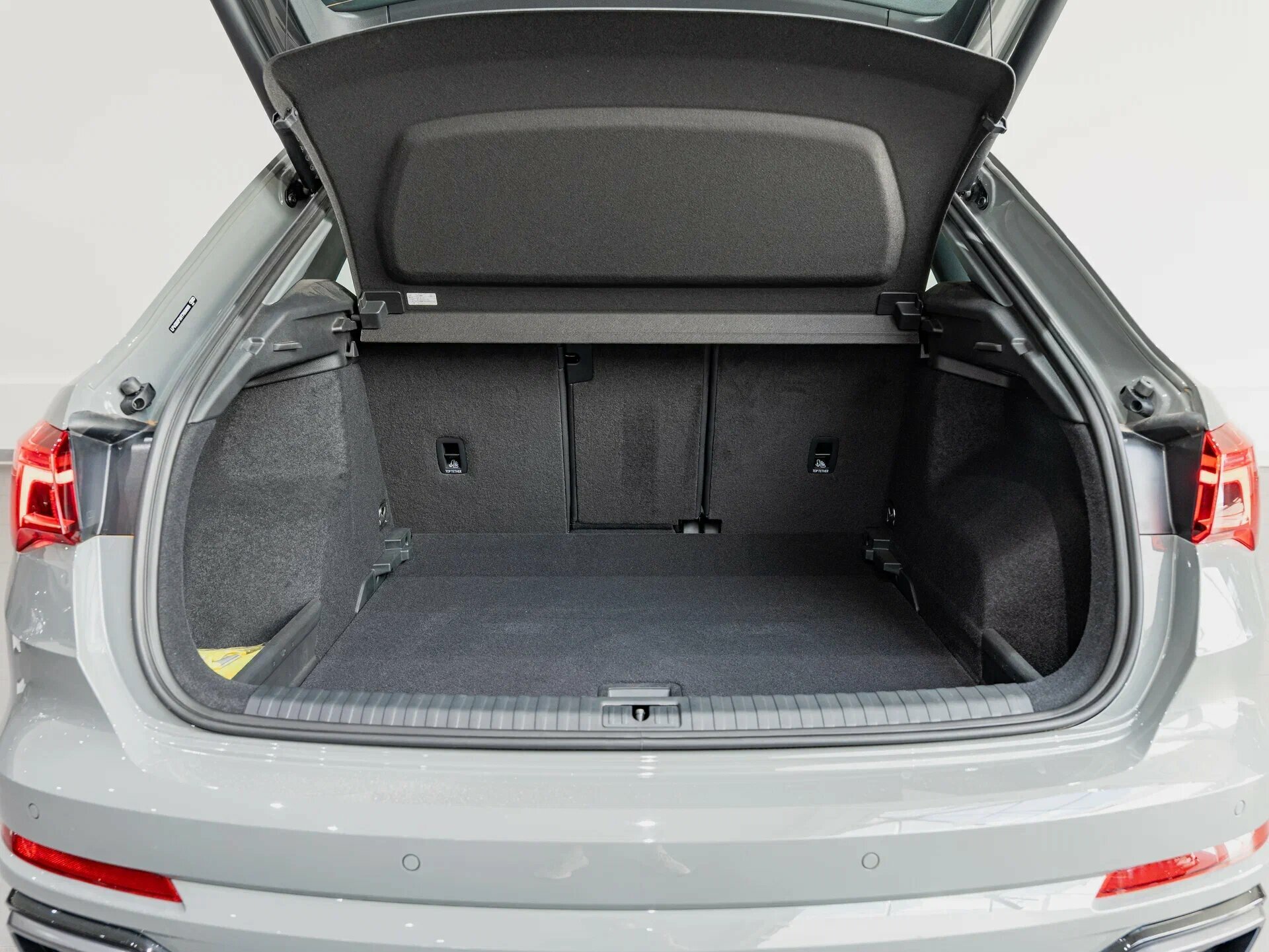 Автомобиль Audi Q3 35 TFSI 1.5 AMT (160 л.с.) - 20
