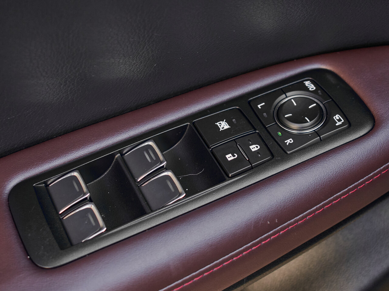 Купить Lexus RX 350L 3.5 AT (294 л.с.) 4WD, 2019 в Екатеренбурге
