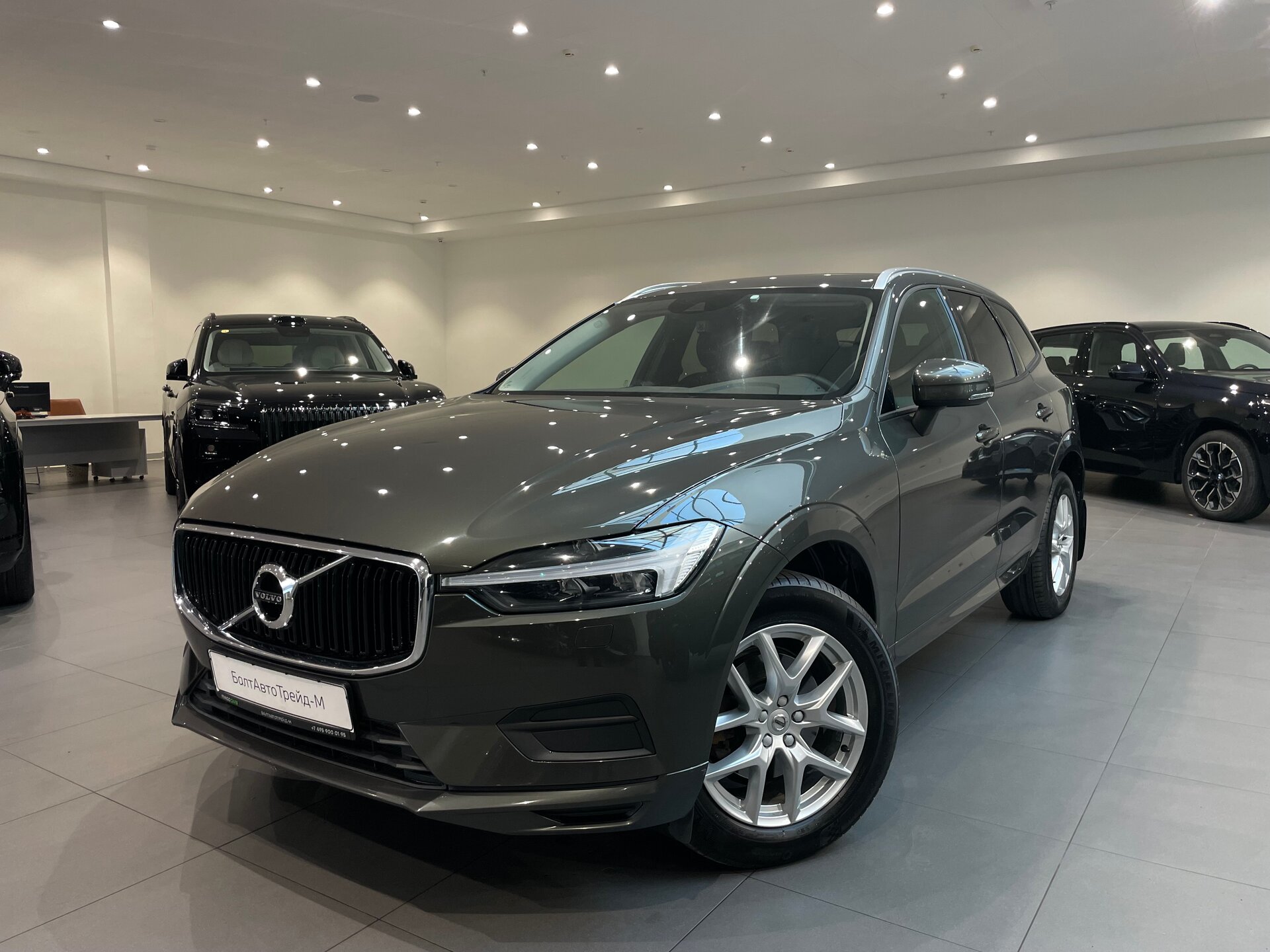 Автомобиль Volvo XC60 2.0 AT (249 л.с.) 4WD - 1