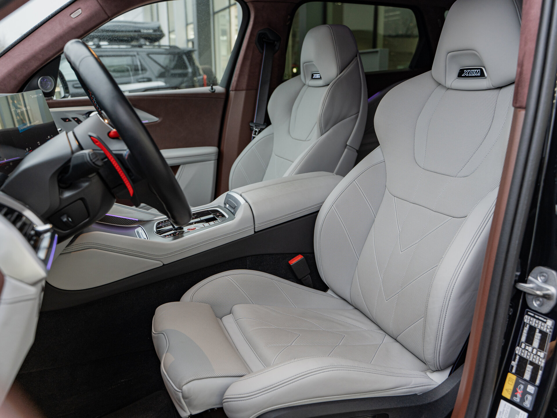 Автомобиль BMW XM 4.4hyb AT (653 л.с.) 4WD - 14