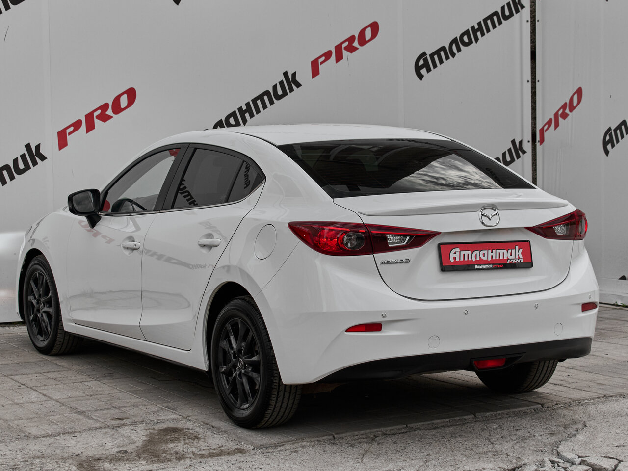 Купить Mazda 3 1.6 AT (104 л.с.), 2014 в Екатеренбурге