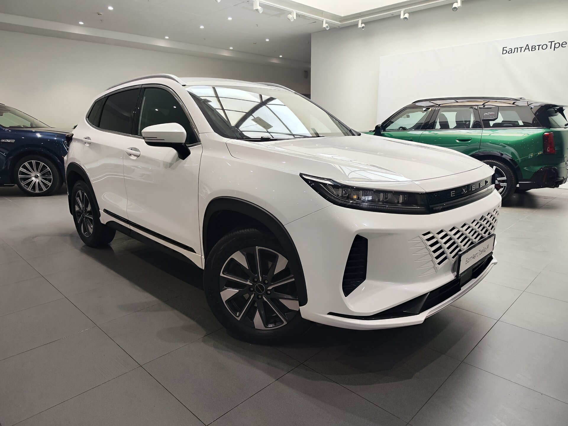 Автомобиль EXEED LX 1.5 CVT (147 л.с.) - 3