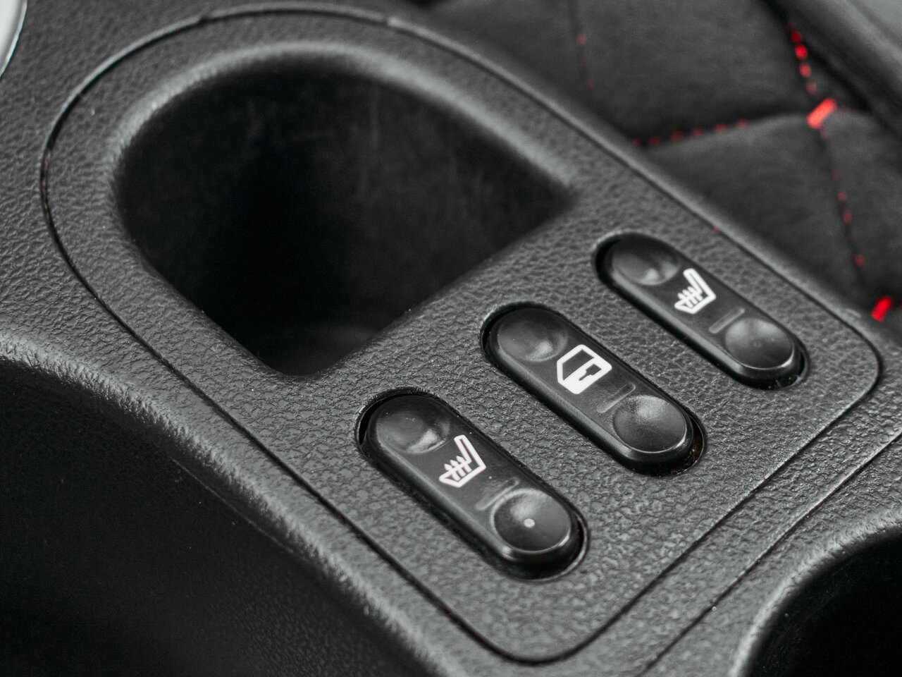 Купить Nissan Qashqai 1.6 CVT (117 л.с.), 2012 в Екатеренбурге