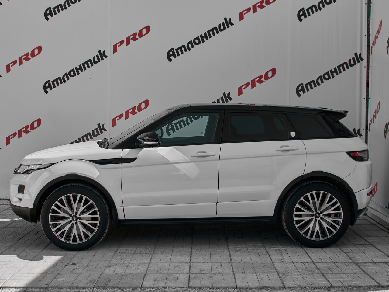 Купить Land Rover Range Rover Evoque 6-speed 2.0 AT (240 л.с.) 4WD, 2011 в Екатеренбурге