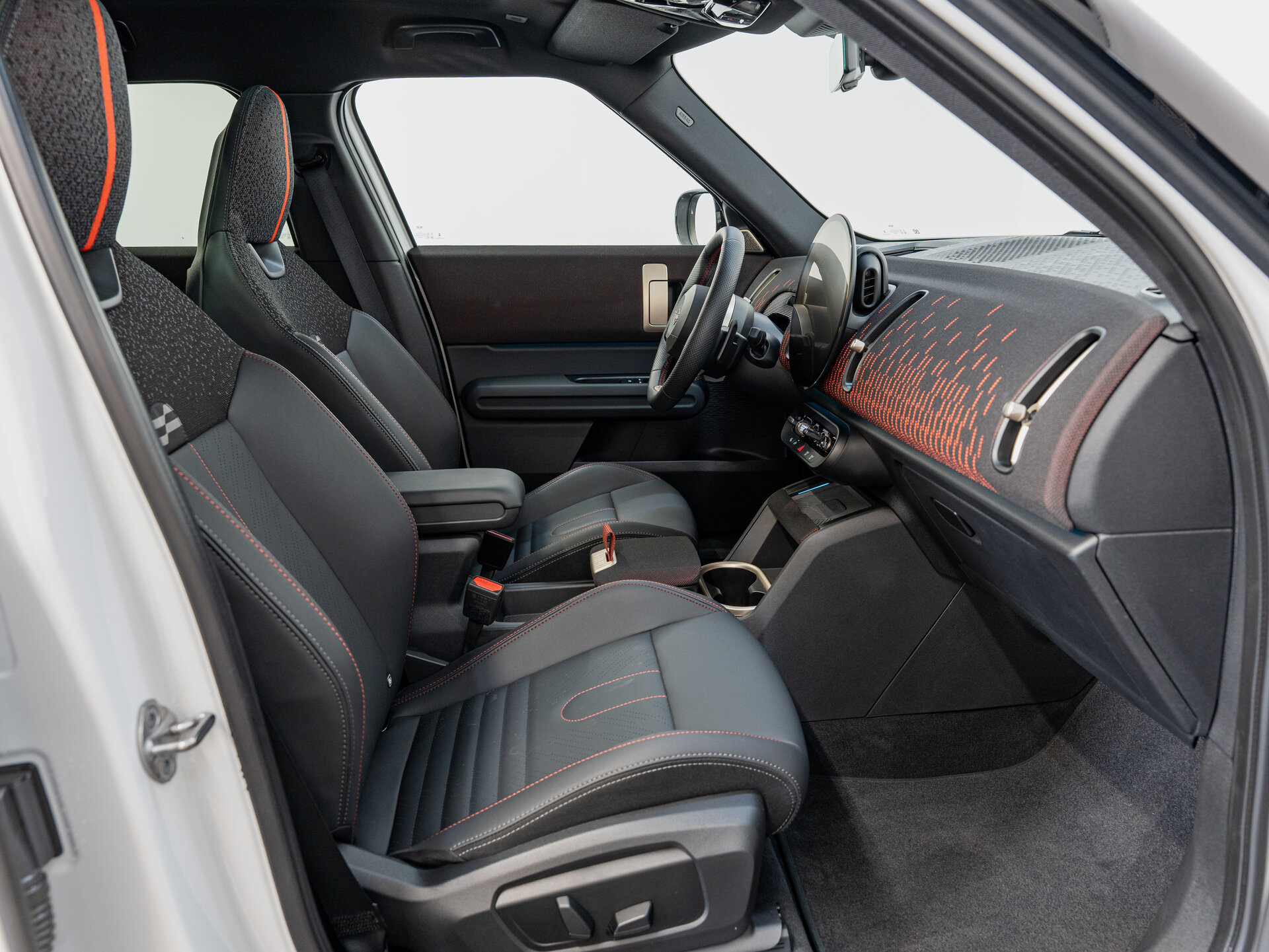 Автомобиль MINI Countryman C 1.5 AMT (170 л.с.) - 10