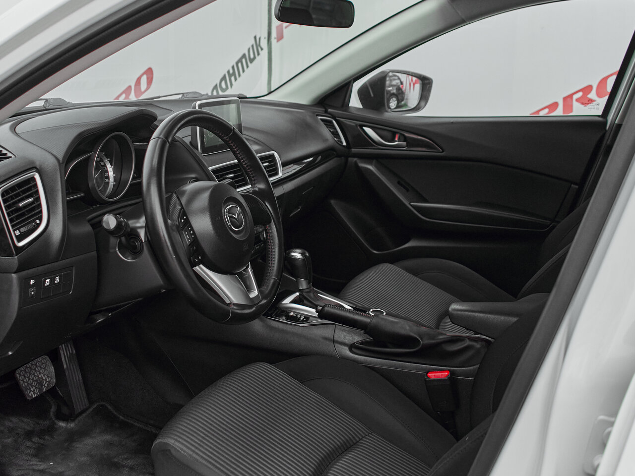 Купить Mazda 3 1.6 AT (104 л.с.), 2014 в Екатеренбурге