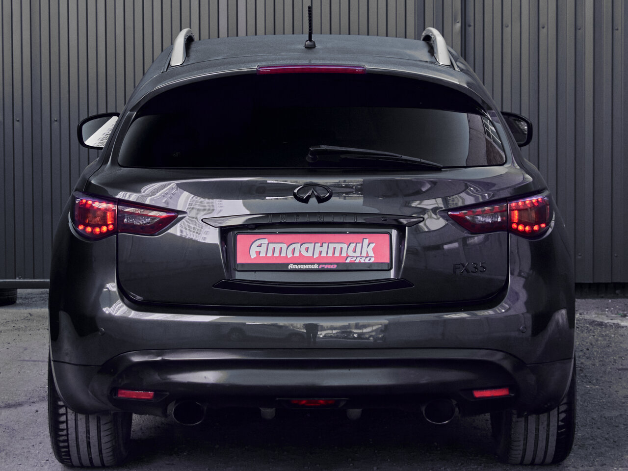 Купить Infiniti FX FX35 3.5 AT (307 л.с.) 4WD, 2009 в Екатеренбурге