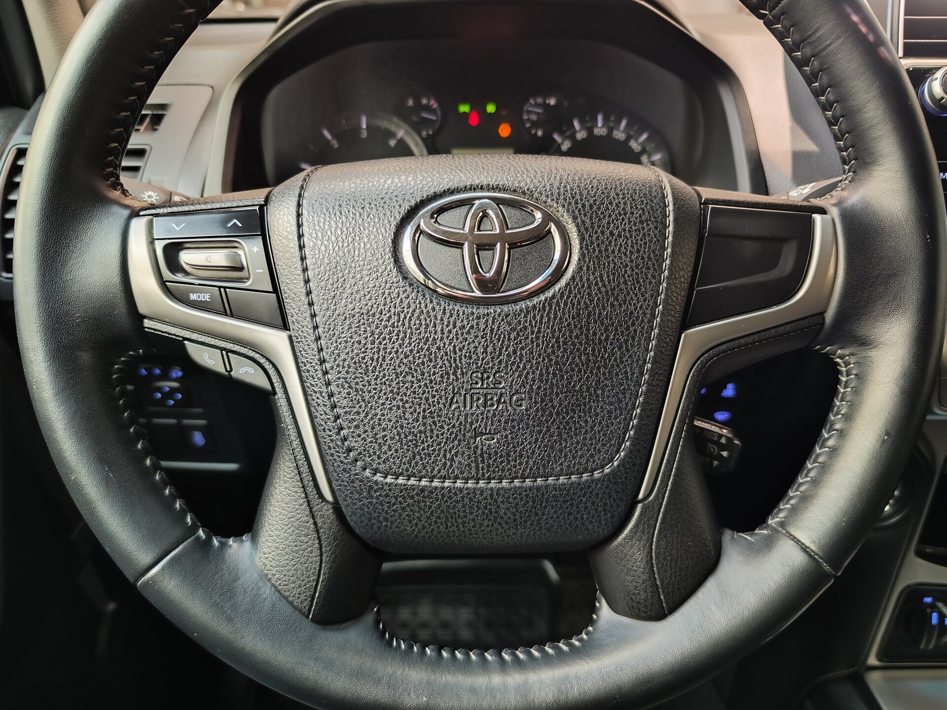 Автомобиль Toyota Land Cruiser Prado 2.8d AT (177 л.с.) 4WD - 16
