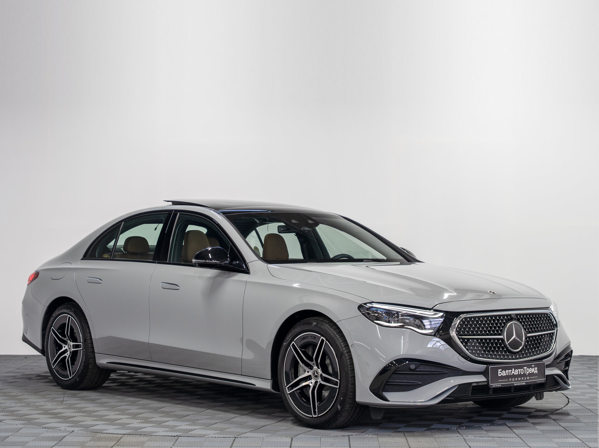 Автомобиль Mercedes-Benz E-Класс 300 2.0 AT (258 л.с.) 4WD - 6