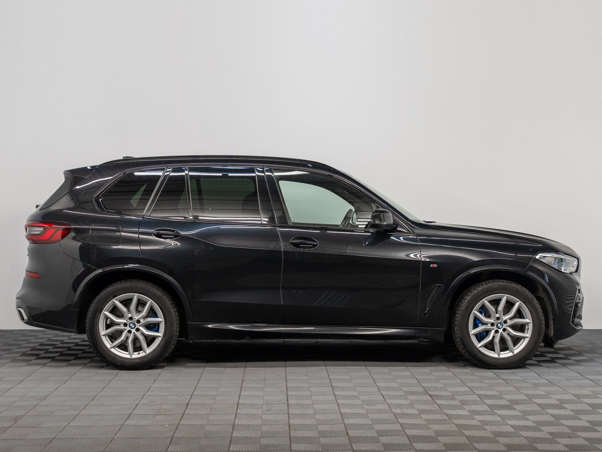 Автомобиль BMW X5 30d 3.0d AT (249 л.с.) 4WD - 4