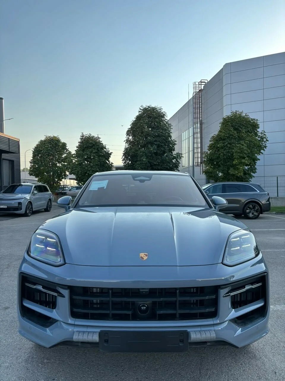 Автомобиль Porsche Cayenne E-Hybrid Coupé 3.0hyb AT (470 л.с.) 4WD - 7