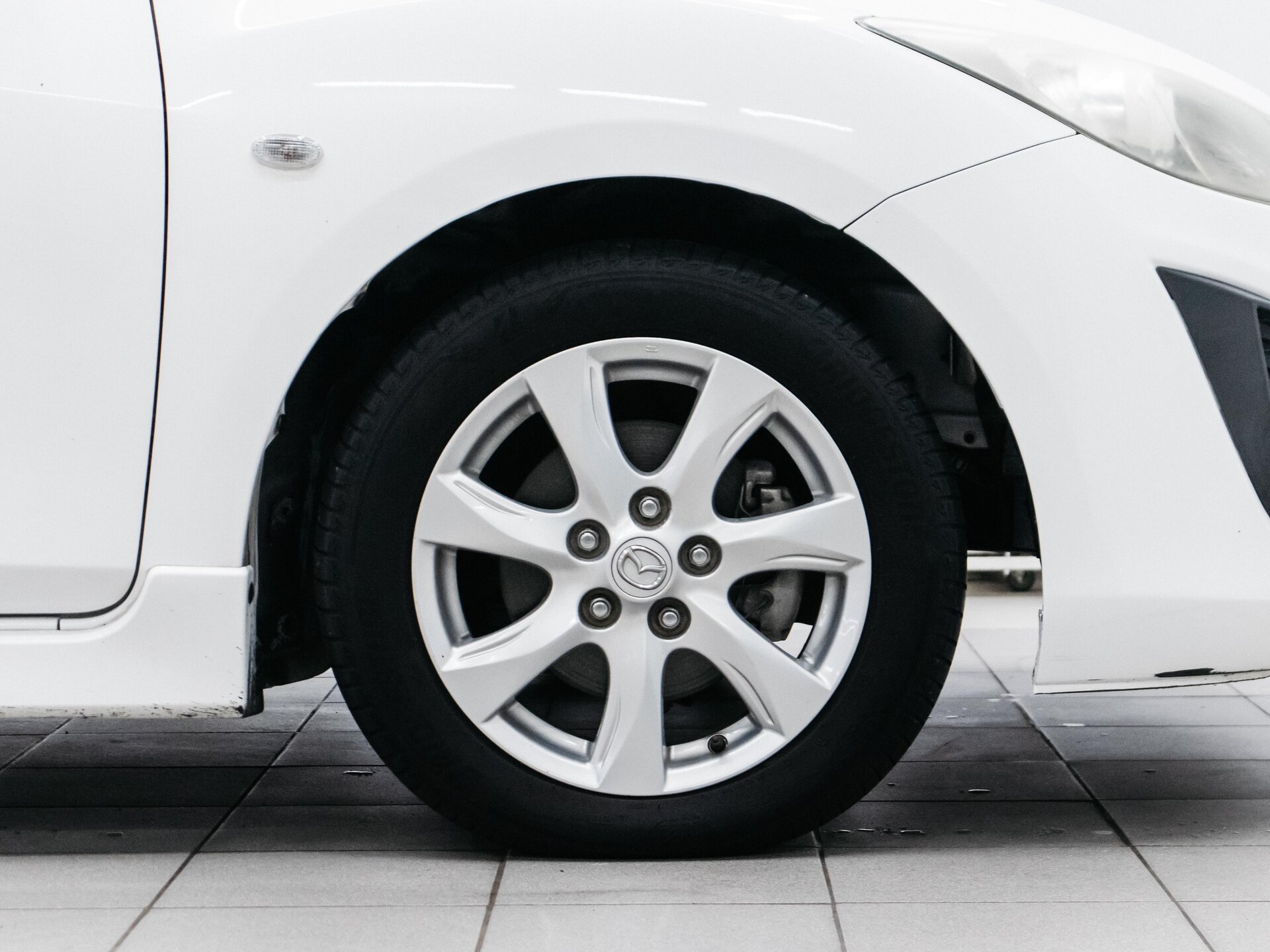 Mazda Axela 2010 28