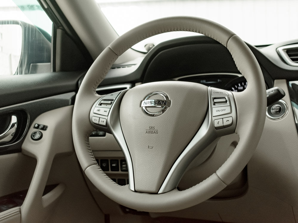 Купить Nissan X-Trail 2.0 CVT (144 л.с.) 4WD, 2015 в Екатеренбурге