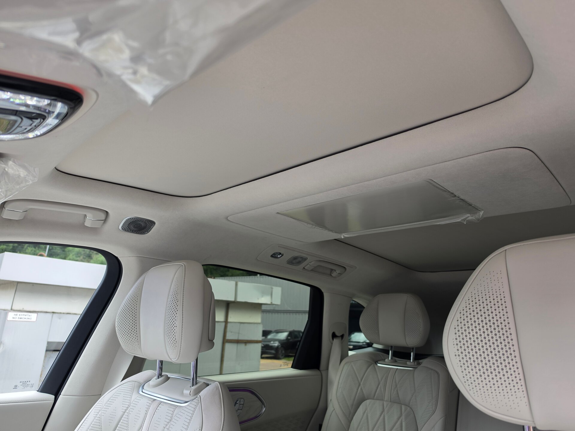 Автомобиль Zeekr 8X 70 kWh 2.0hyb AT (898 л.с.) 4WD - 14