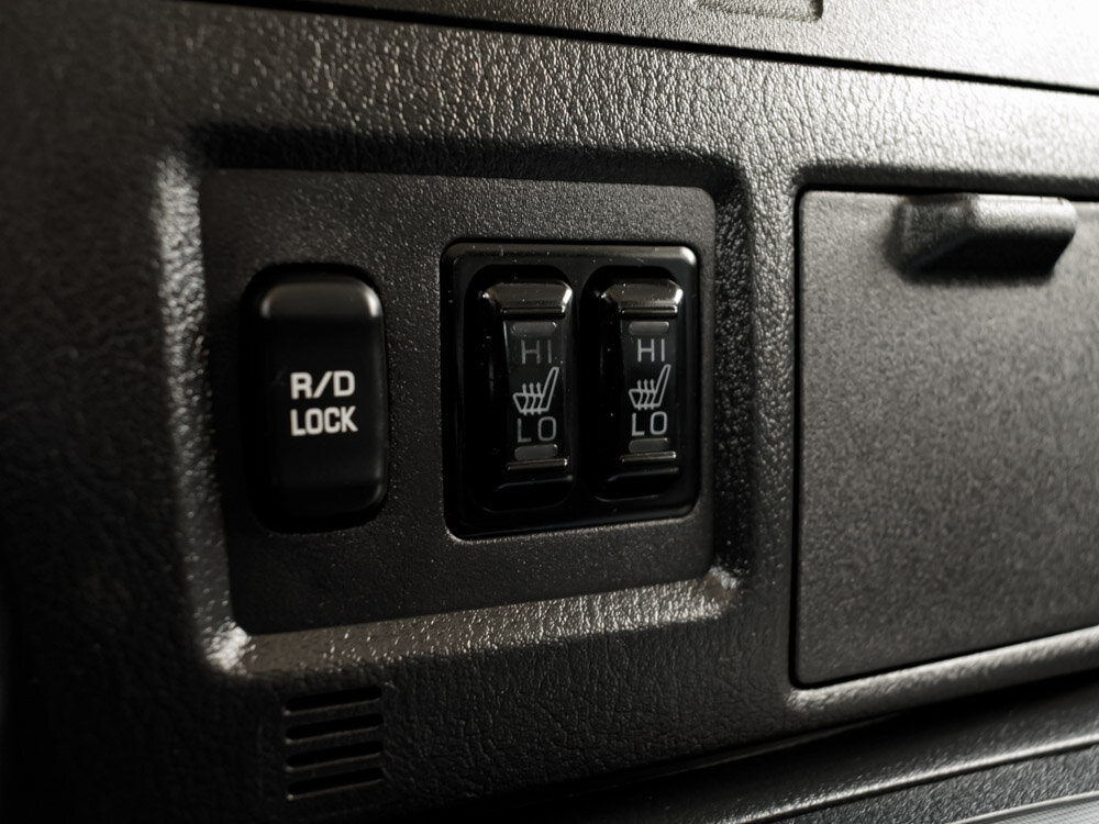Купить Mitsubishi Pajero 3.0 AT (178 л.с.) 4WD, 2013 в Екатеренбурге