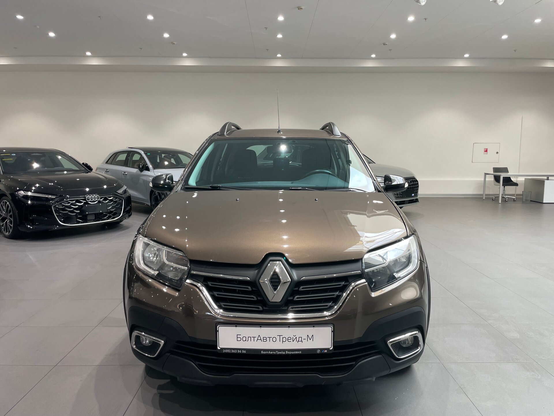 Автомобиль Renault Sandero Stepway 1.6 CVT (113 л.с.) - 2