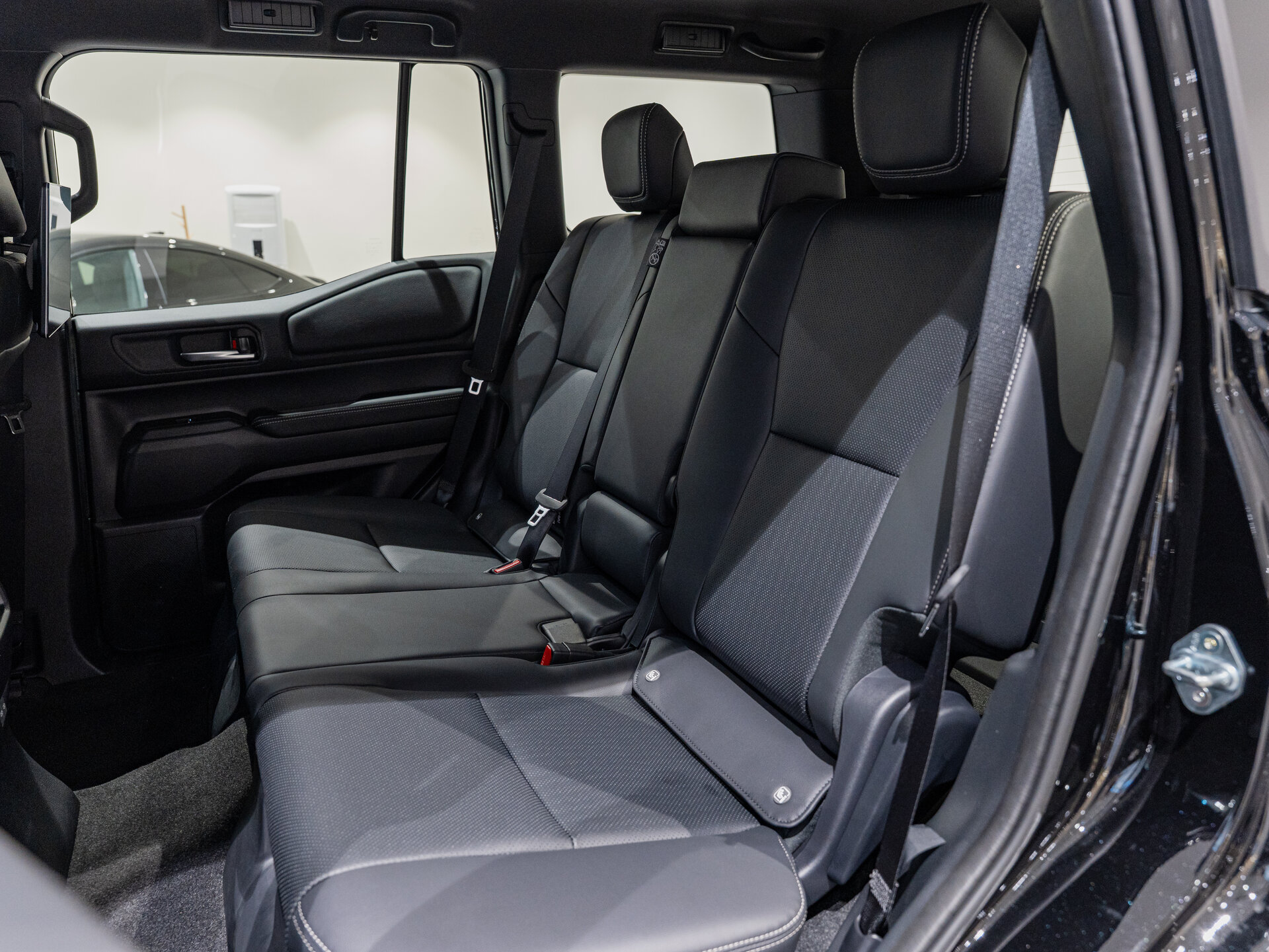 Автомобиль Toyota Land Cruiser Prado 2.8d AT (204 л.с.) 4WD - 19