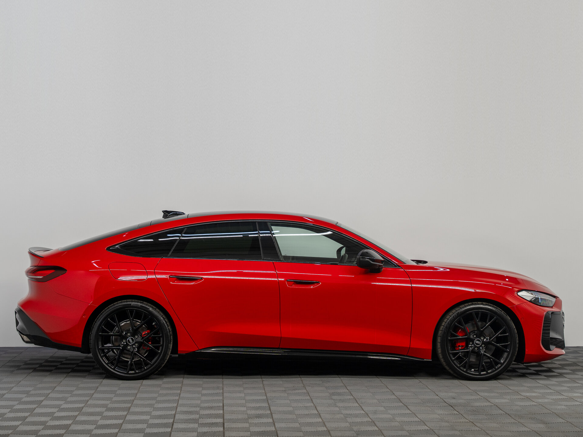 Автомобиль Audi A5 L Sportback 2.0 AMT (204 л.с.) 4WD - 4