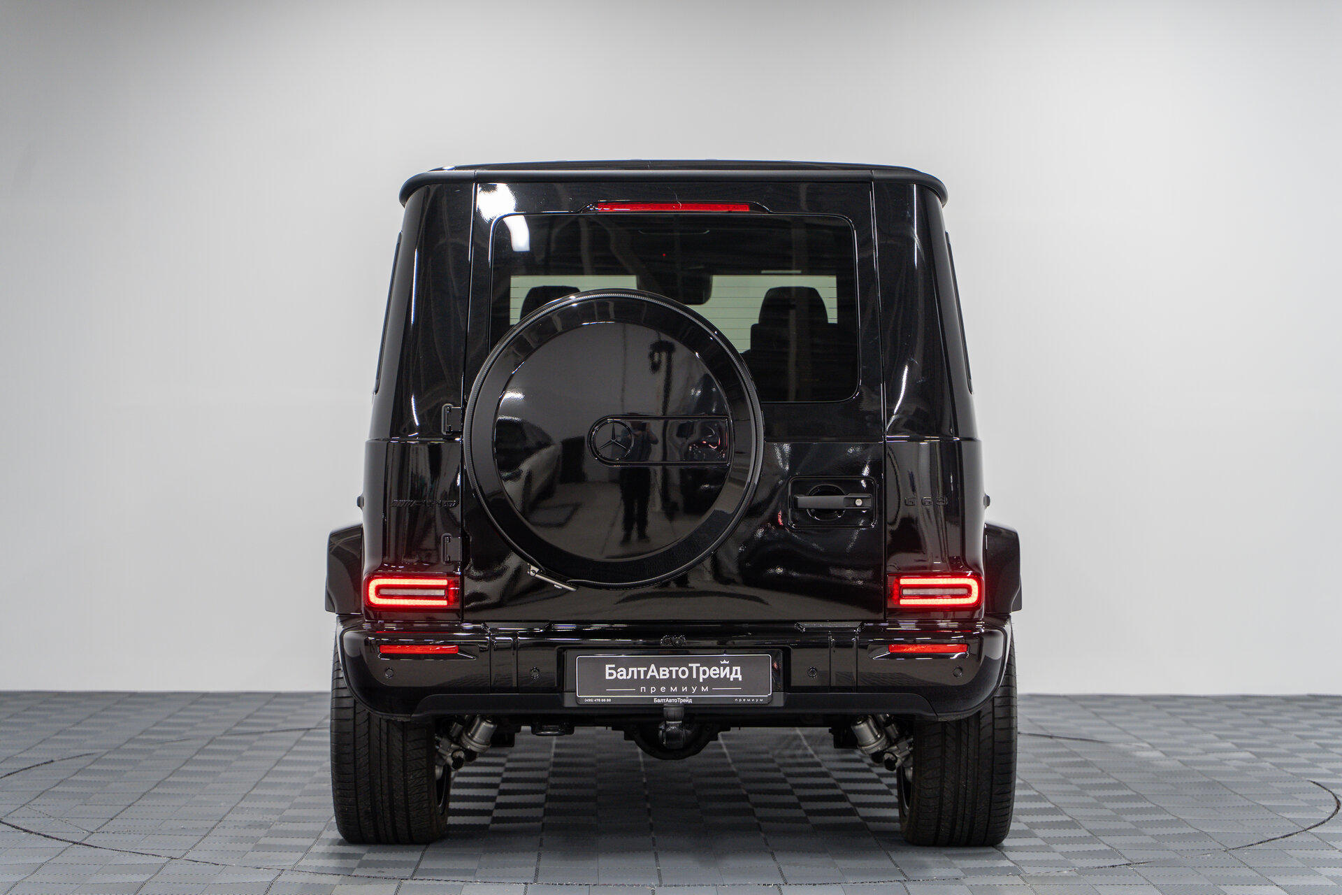 Автомобиль Mercedes-Benz G-Класс AMG 63 AMG 4.0 AT (585 л.с.) 4WD - 11