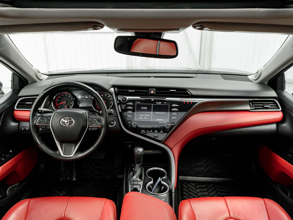 Купить Toyota Camry US Market 3.5 AT (301 л.с.), 2018 в Екатеренбурге