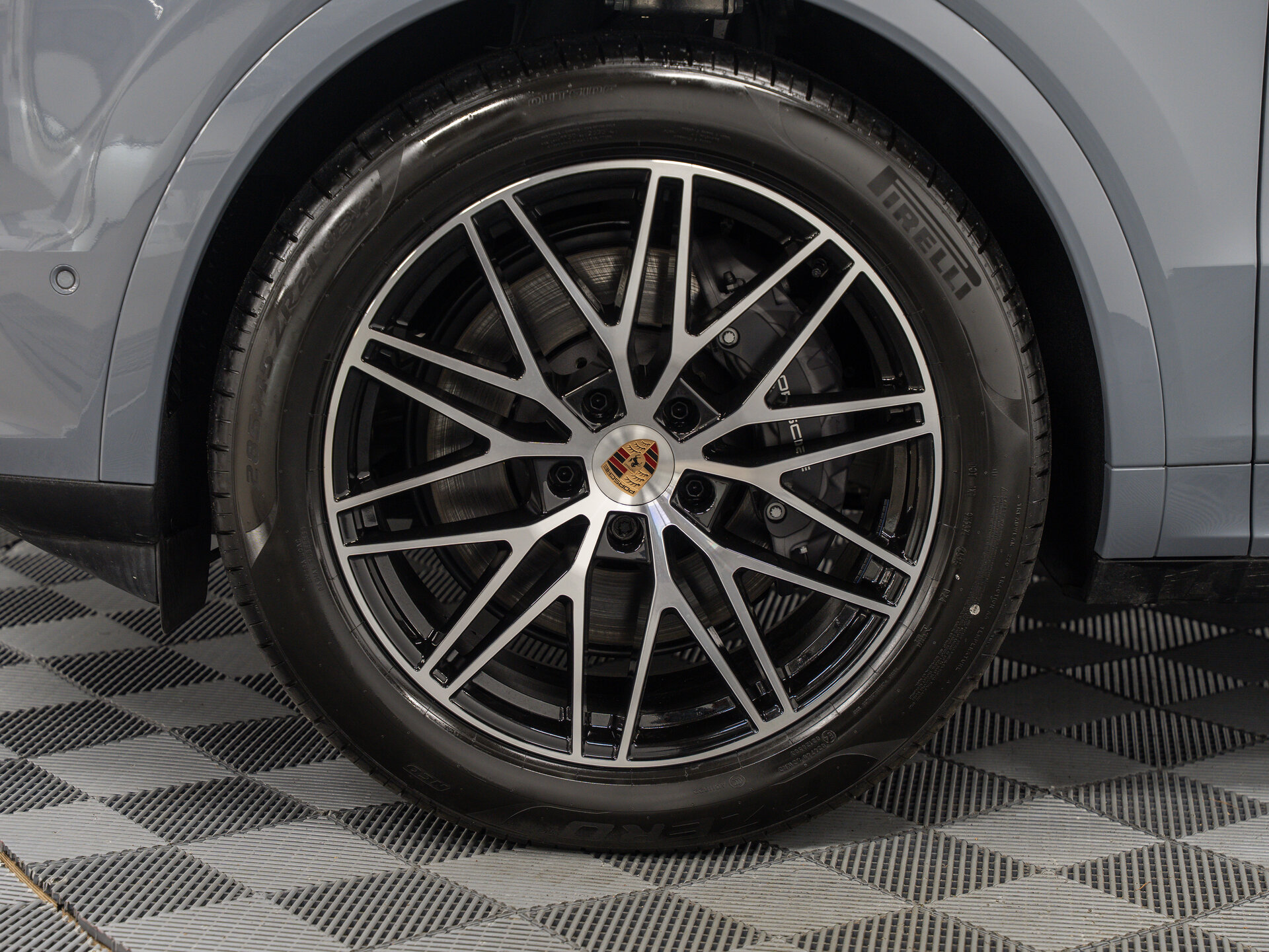 Автомобиль Porsche Cayenne E-Hybrid Coupé 3.0hyb AT (470 л.с.) 4WD - 3