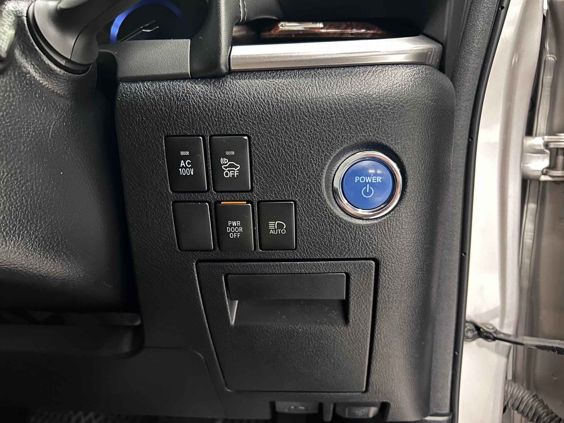 Toyota Alphard 2019 21