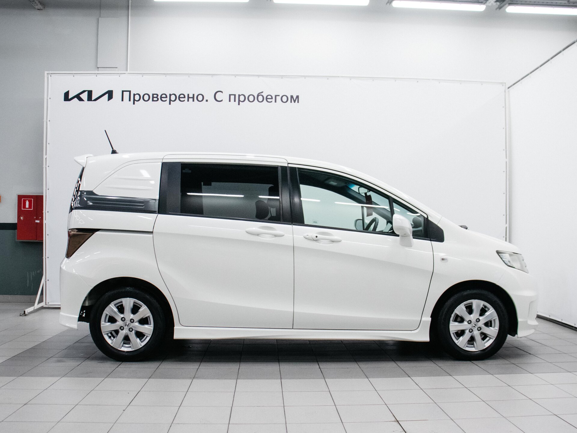 Honda Freed 2010 6