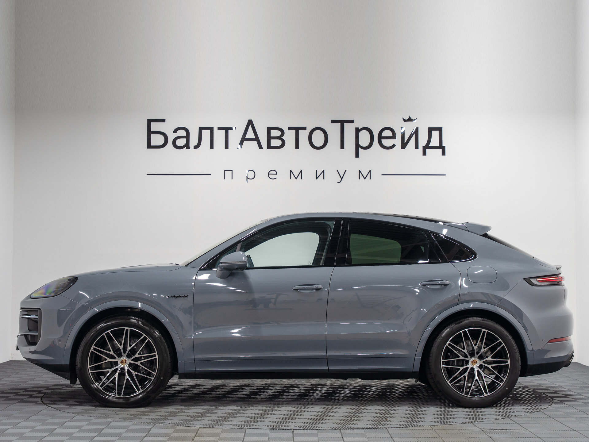 Автомобиль Porsche Cayenne E-Hybrid Coupé 3.0hyb AT (470 л.с.) 4WD - 12
