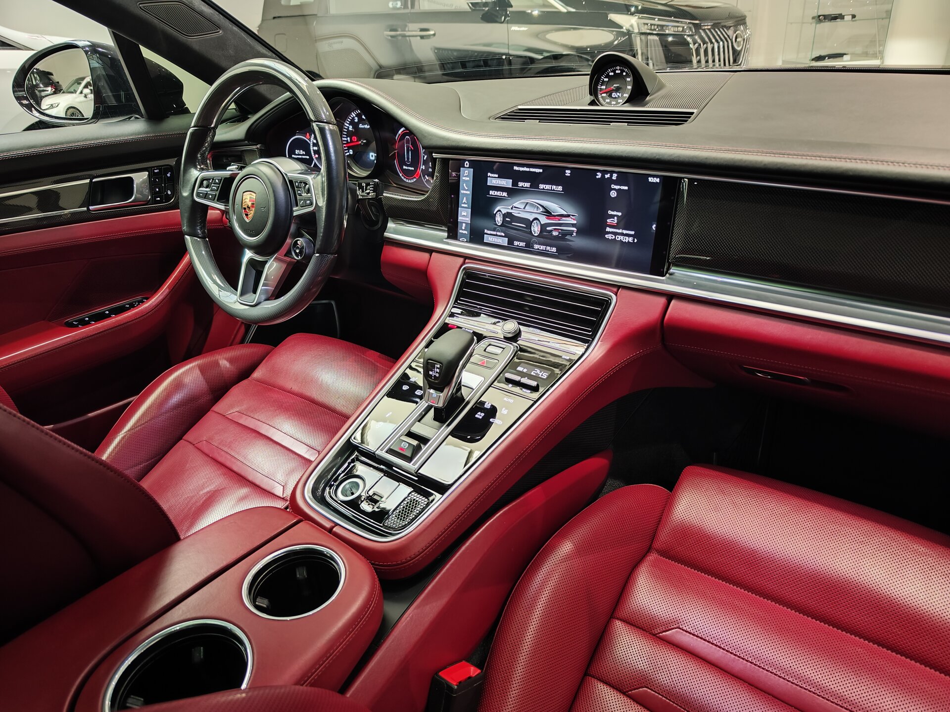 Автомобиль Porsche Panamera Turbo 4.0 AMT (550 л.с.) 4WD - 15