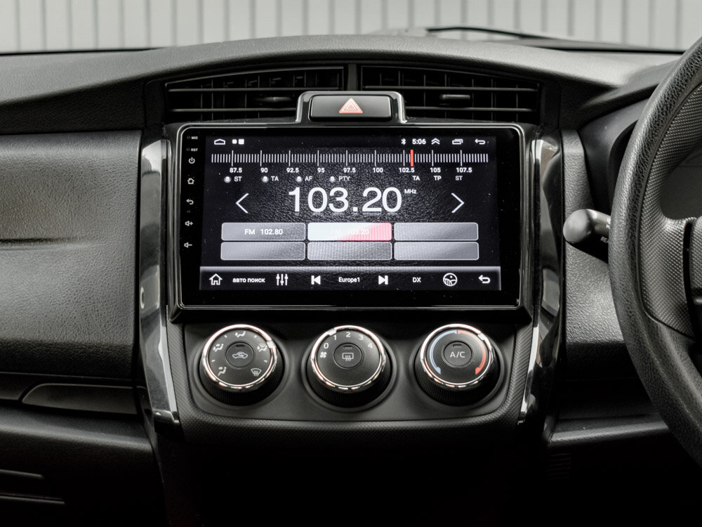 Купить Toyota Corolla Axio 1.5 CVT (103 л.с.) 4WD, 2019 в Екатеренбурге