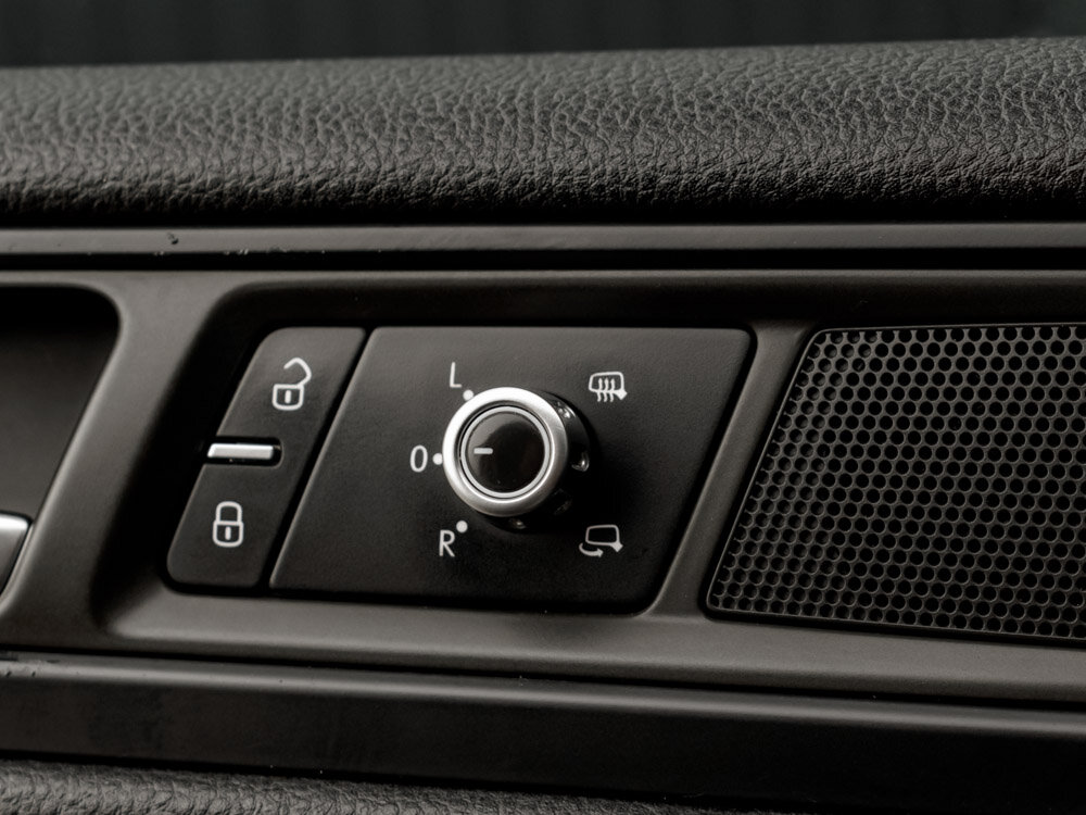 Купить Volkswagen Touareg 3.6 AT (249 л.с.) 4WD, 2012 в Екатеренбурге